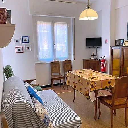 A Due Passi Dal Mare! Λεβάντο